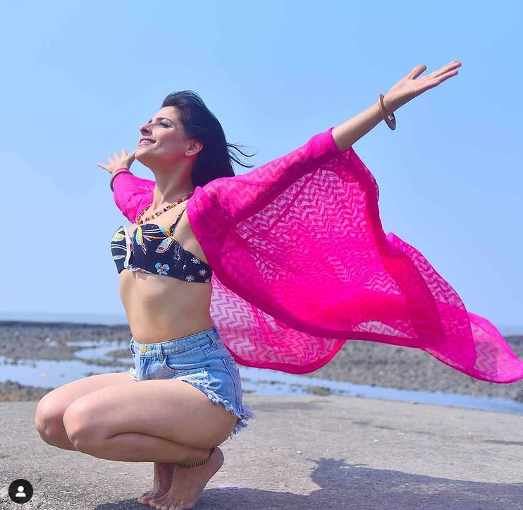 Sunaina rekhi glamorous photo shoot