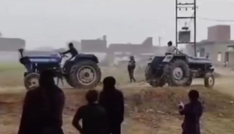 नोएडा ट्रैक्टर स्टंट में छात्र की मौत